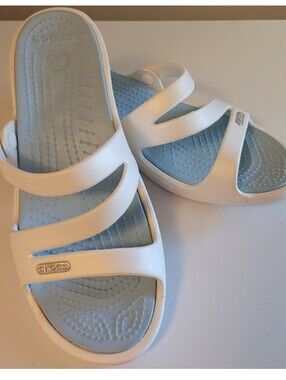 Crocs Sandals Sz 6